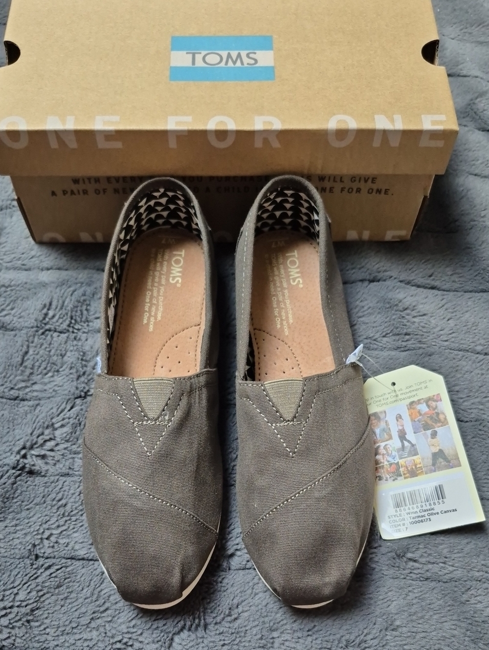 Toms Classic Apargata Slip-ons Size 7 Women In Tarmac Olive, New With Tags